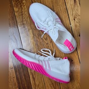Danskin White and Pink Stretchy Sneakers 8